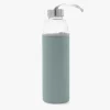 Botella de vidrio con neopreno azul 0,6L Tera