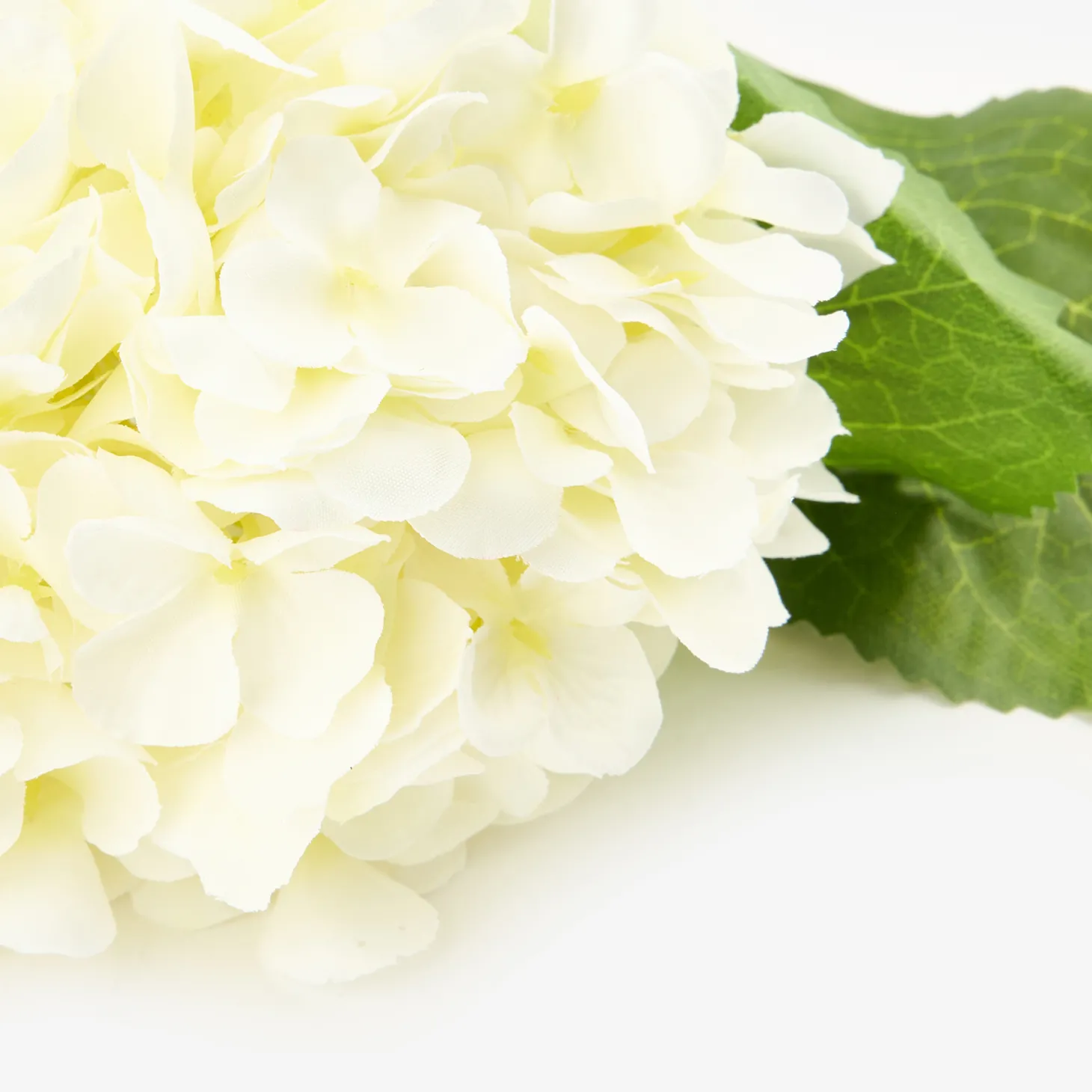 Flor artificial hortensia blanca 66cm