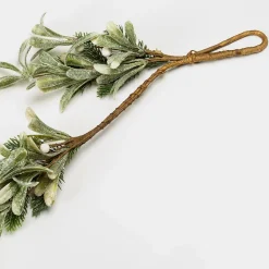Guirnalda con bayas blancas