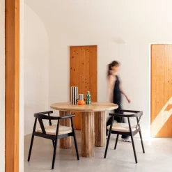 Mesa de comedor de madera de mango Singapur Ø120x76cm Clau&Chloe