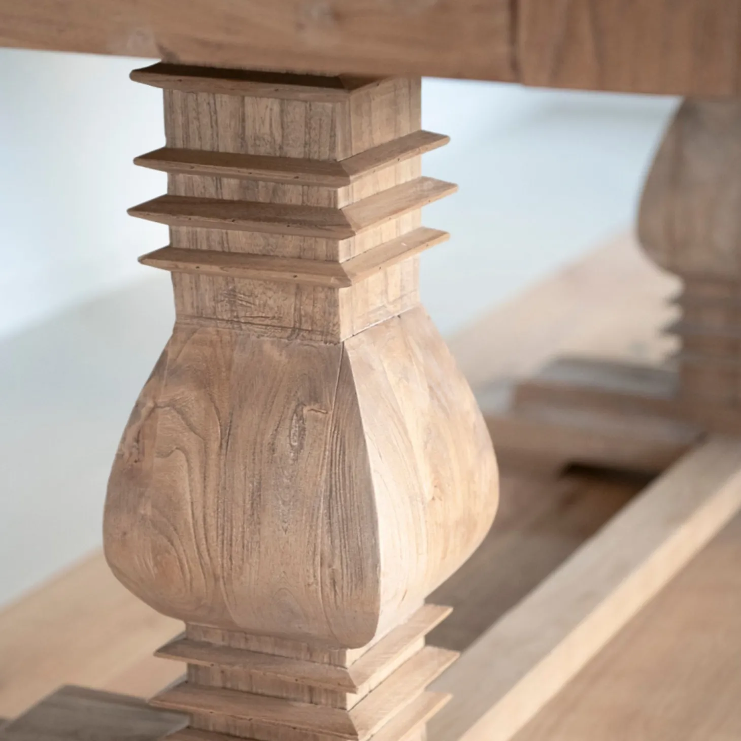 Mesa de comedor extensible de madera de olmo reciclada Toulouse 160/220x80x76cm
