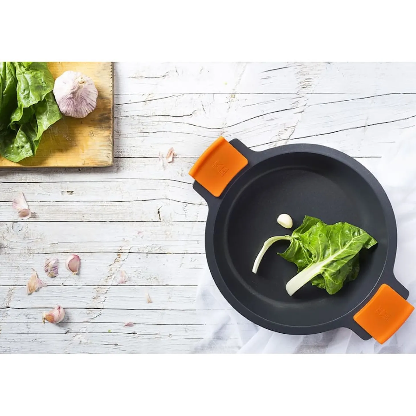 NO WEB - Cacerola baja de aluminio fundido con tapa Efficient de Bra Ø28cm