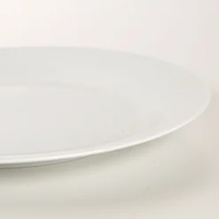 Plato llano blanco de porcelana Basic 27cm