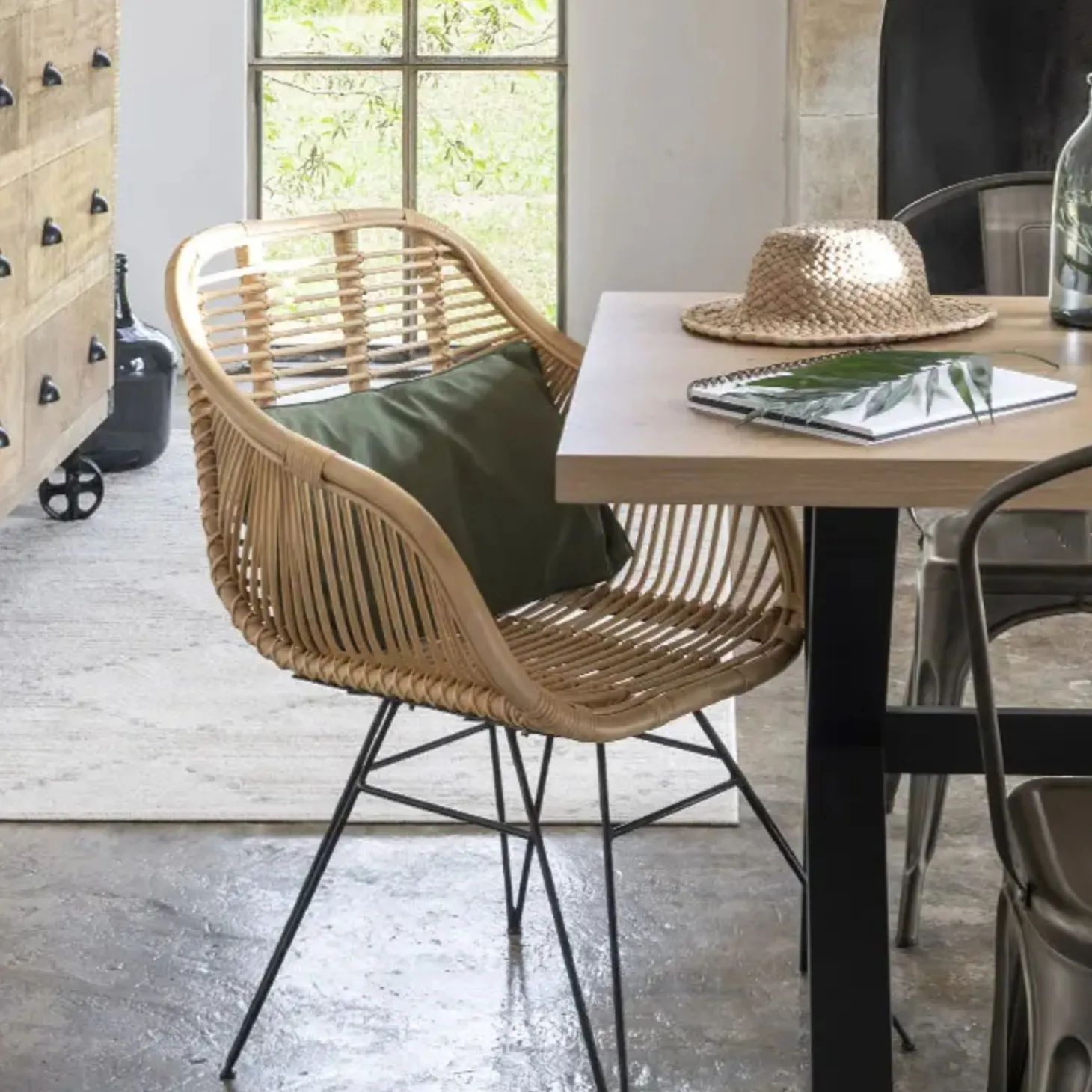 Silla de comedor de ratán y metal Adriane 60x58x85cm