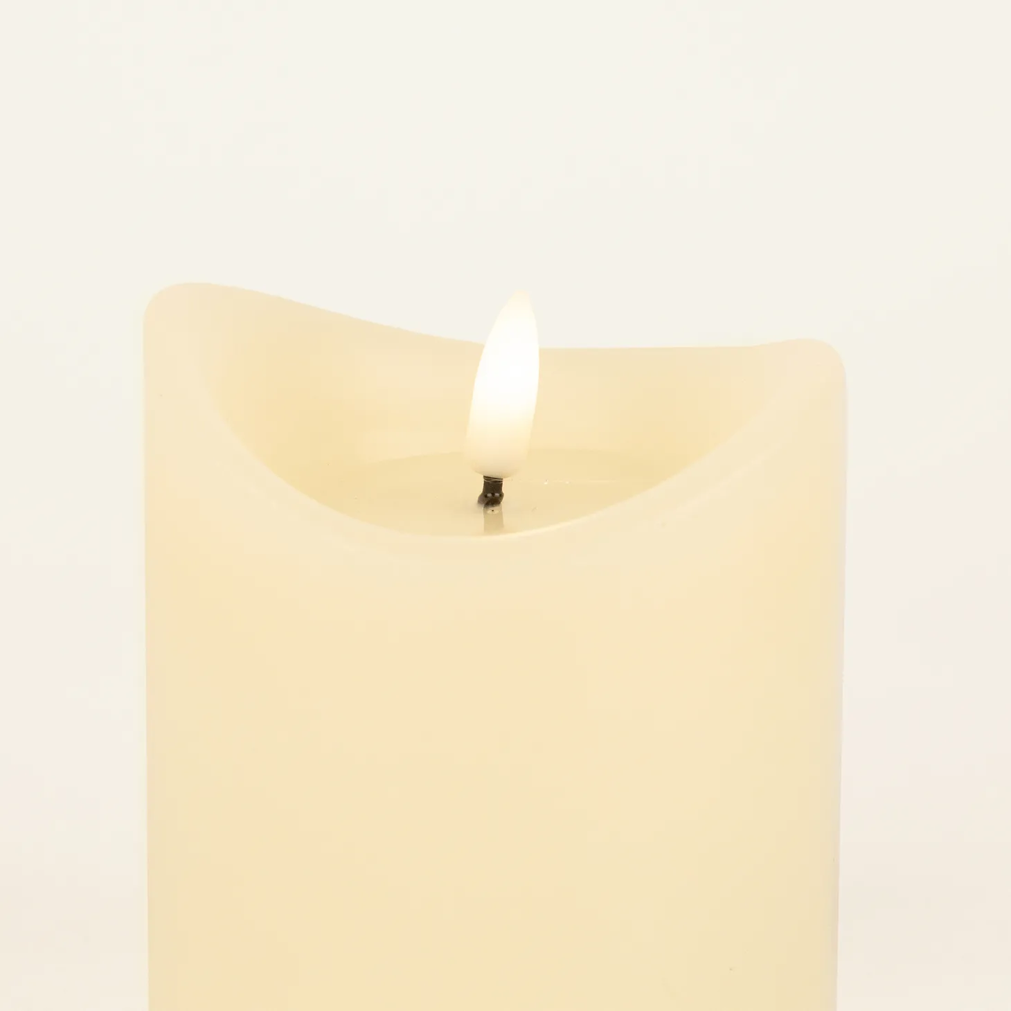 Vela LED Ivory 9x10cm